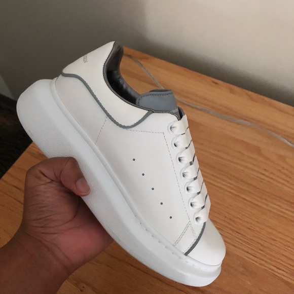 ALEXANDER MCQUEEN BRAND NEW FLASH SNEAKERS - Picture 3 of 3